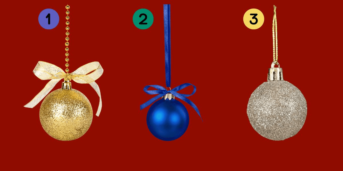 Discover if you're playful, organized or observant with this Christmas bauble personality test!